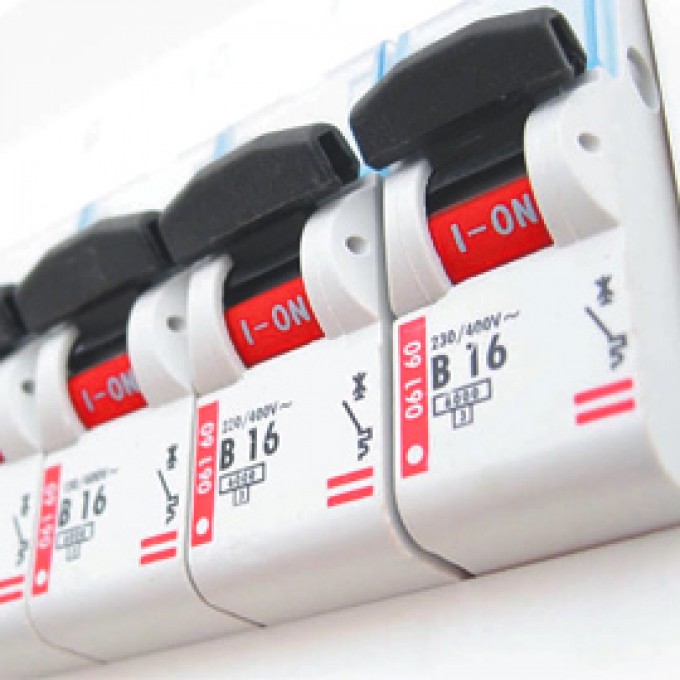 Автоматический выключатель LEGRAND 409281